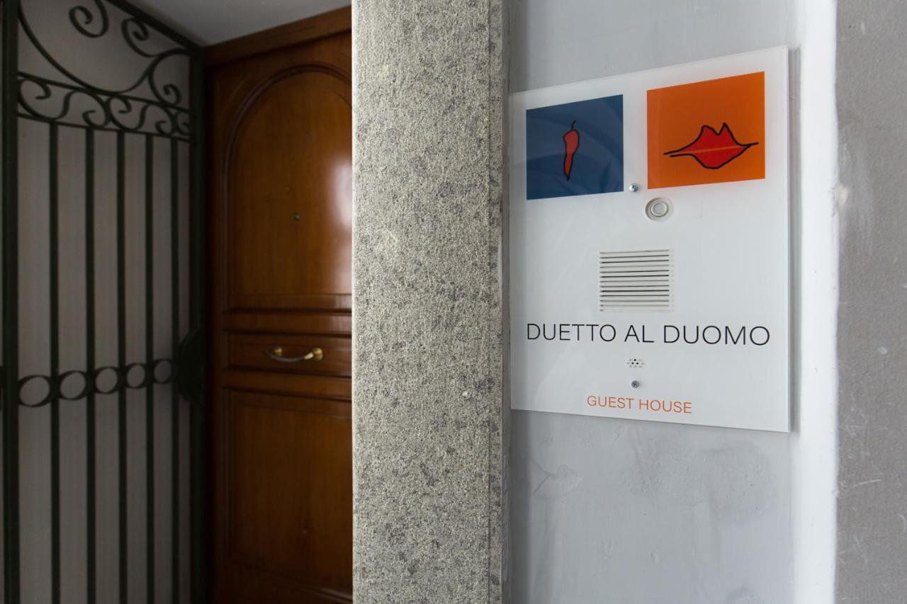Готель Duetto Al Duomo Неаполь Екстер'єр фото